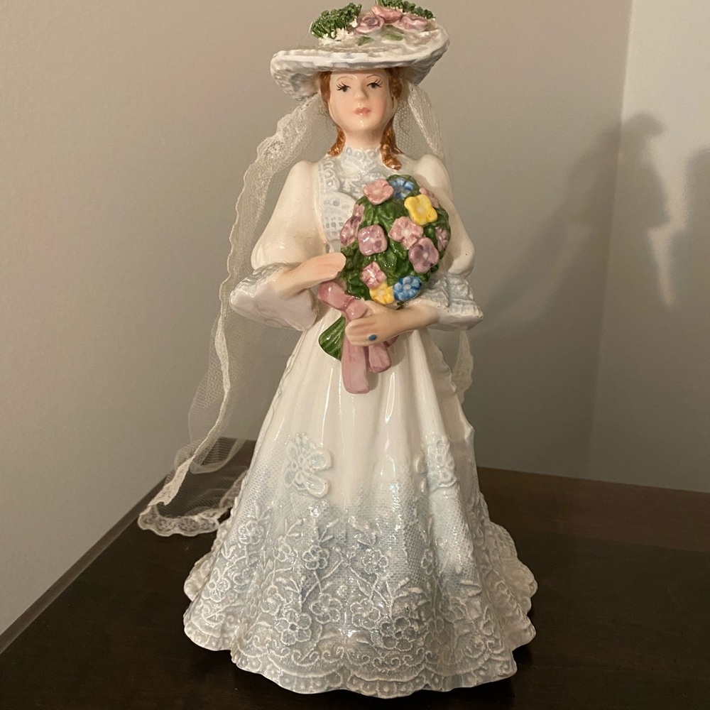 Bride doll music box